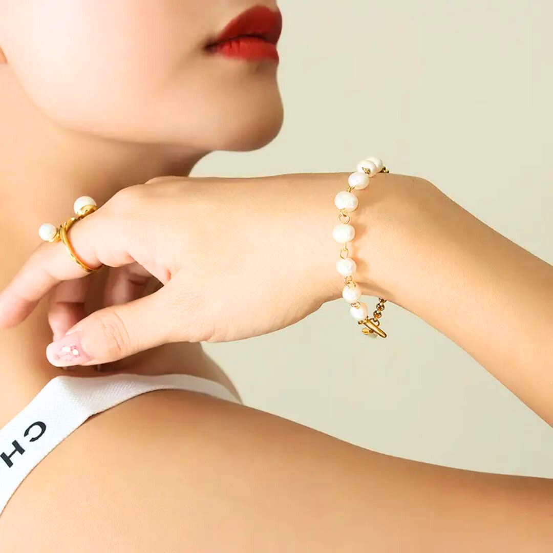 Gold & Pearl Jewelry Set – Elegant Chain & Matching Bracelet